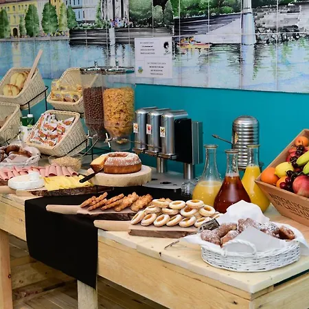 Hostal Ostello Verbania *